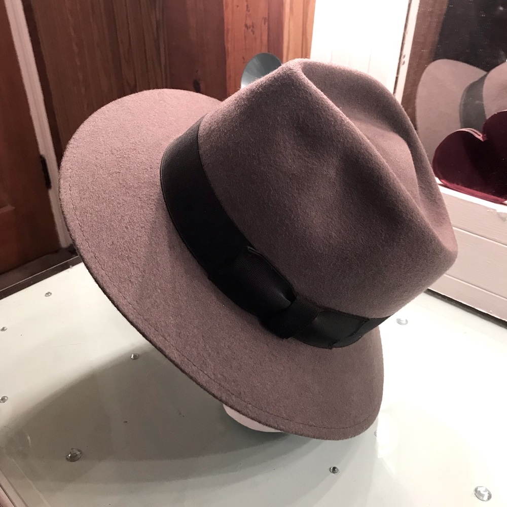 Beautiful gray New York hat co fedora hat